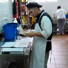 Residencia Nuestra Señora del Rosario personal de cocina