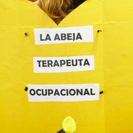 Residencia Nuestra Señora del Rosario letras sobre pared