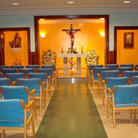 Residencia Nuestra Señora del Rosario interior de templo
